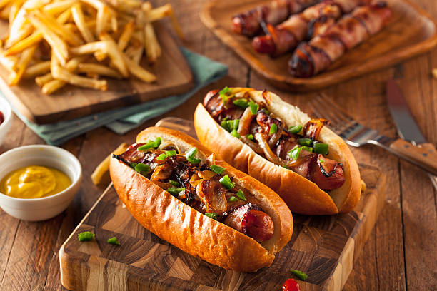 Hotdog (sausage)